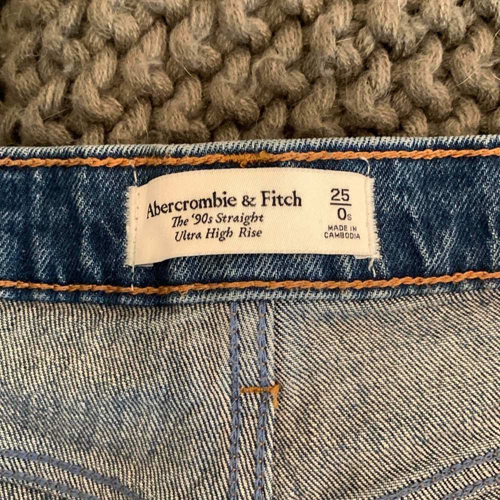 Abercrombie 90s straight